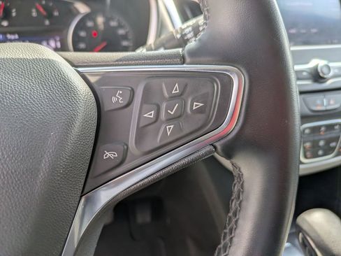 Used 2024 Chevrolet Equinox LT image 15