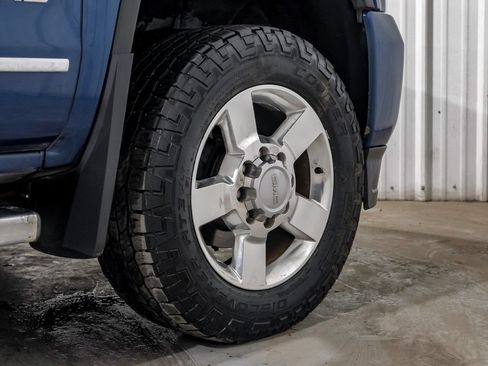 Used 2016 GMC Sierra 2500 Denali w/ Duramax Plus Package AWD/4WD image 59