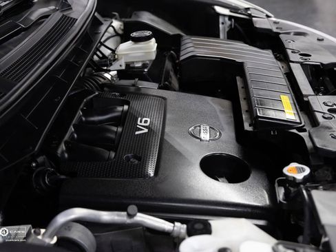 Used 2011 Nissan Murano CrossCabriolet Sport Utility 2 image 8