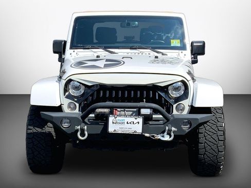 Used 2018 Jeep Wrangler Sport AWD/4WD image 5