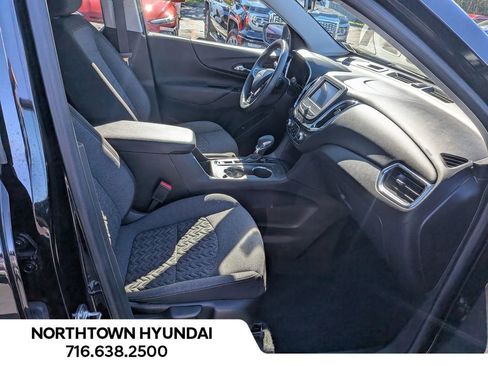 Used 2024 Chevrolet Equinox LT image 37