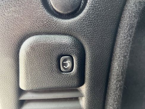 Certified 2025 Dodge Durango GT image 12