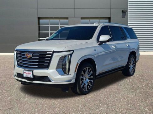 Certified 2025 Cadillac Escalade Premium Luxury Platinum AWD/4WD image 1