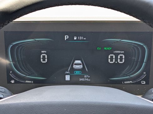 Certified 2024 Kia Niro EX FWD image 14