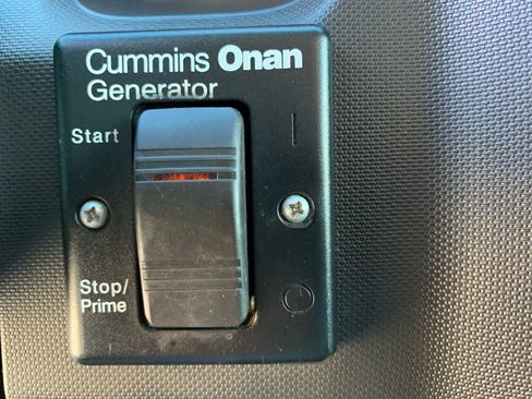 Used 2017 Ford E-350 and Econoline 350 Super Duty image 18