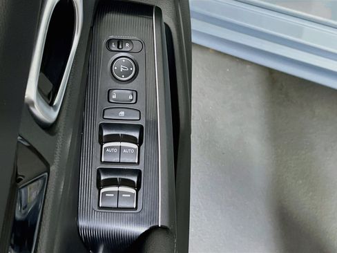 Used 2023 Honda Civic Touring image 18