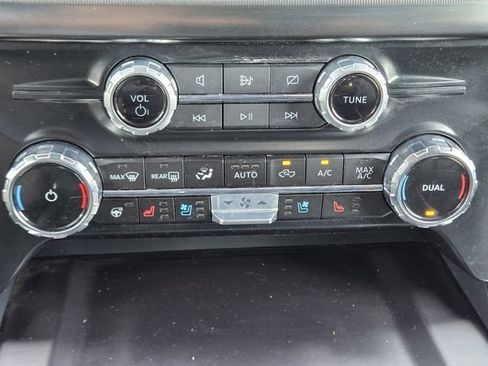 Used 2024 Ford F150 Platinum AWD/4WD image 18