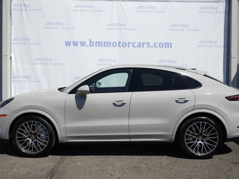 Used 2023 Porsche Cayenne Turbo w/ Premium Package Plus (PI3) AWD/4WD image 8