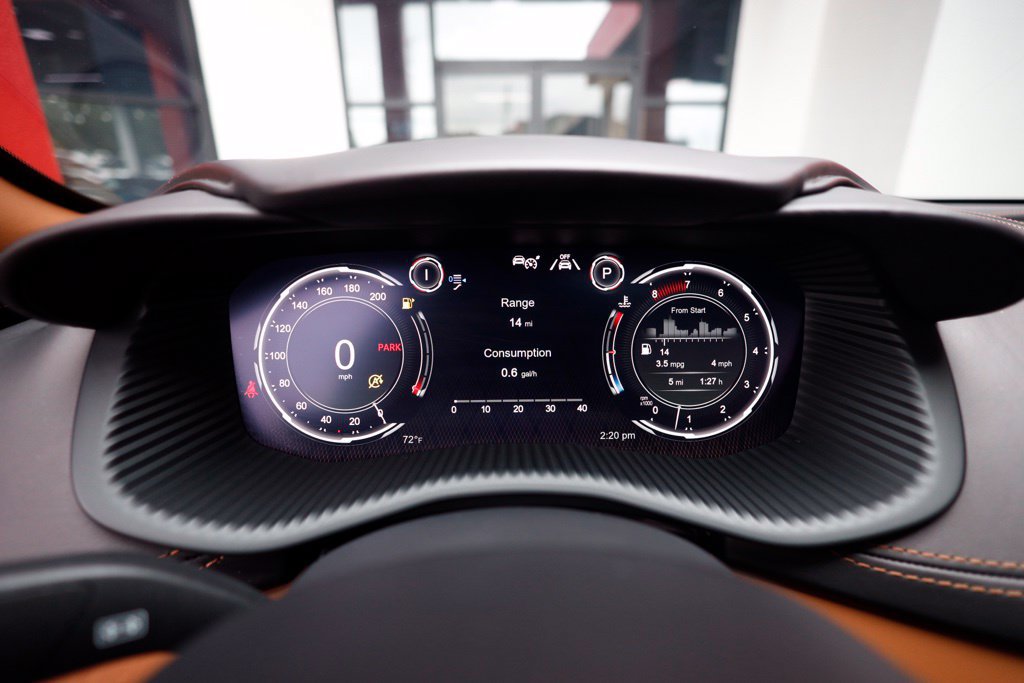 Used 2022 Aston Martin DBX AWD/4WD image 45