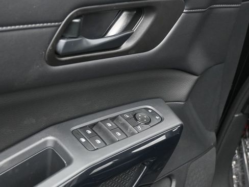New 2026 Nissan Pathfinder SV AWD/4WD image 15