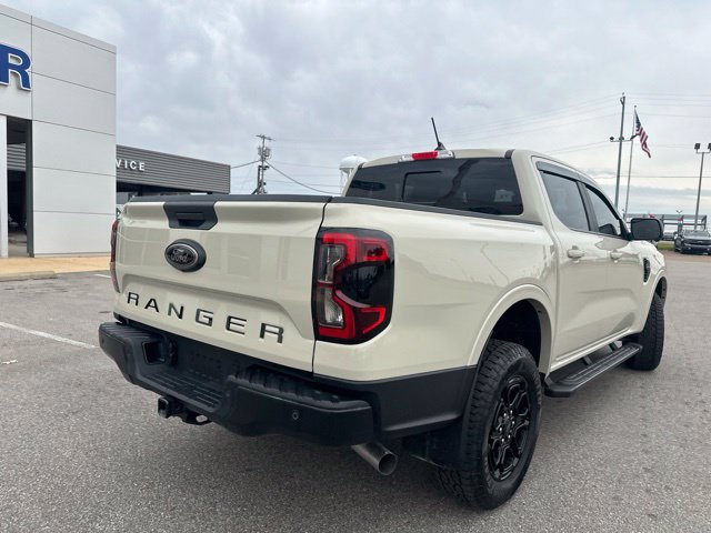 Used 2025 Ford Ranger Lariat w/ Black Appearance Package RWD image 22