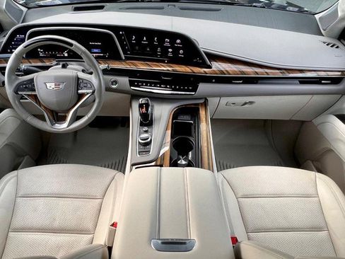 Used 2021 Cadillac Escalade Sport Platinum image 16