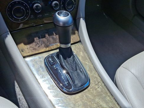 Used 2007 Mercedes-Benz C 230 Sedan image 15