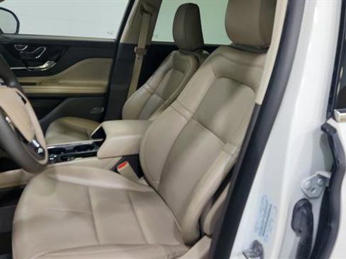 Used 2022 Lincoln Corsair AWD w/ Equipment Group 101A image 12