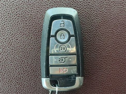 Used 2024 Ford Expedition Max Limited image 39