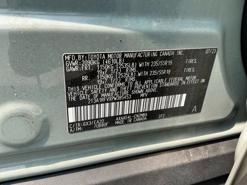 Used 2023 Toyota RAV4 XLE Premium AWD/4WD image 30