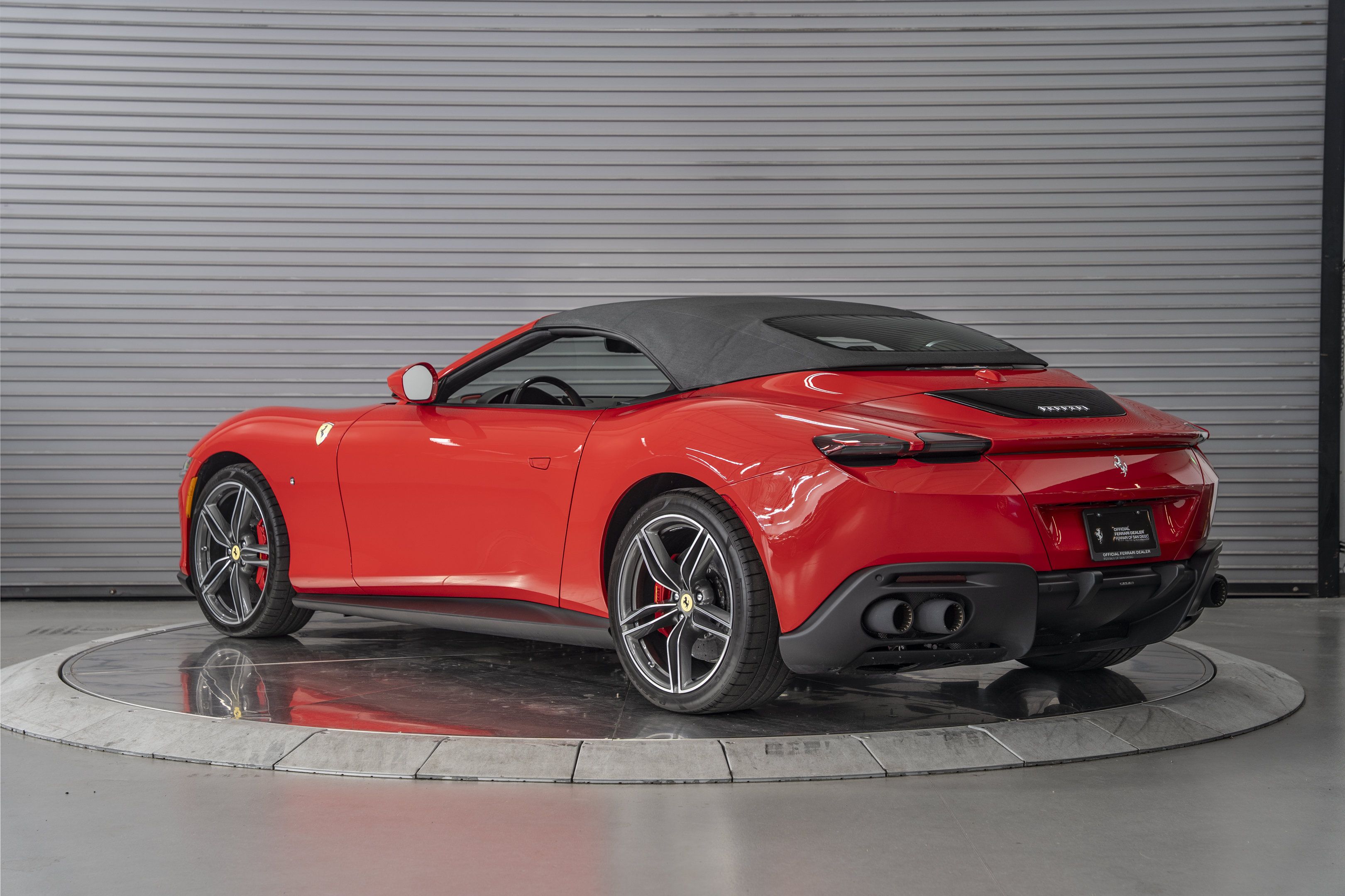 Used 2026 Ferrari Roma Spider RWD image 10