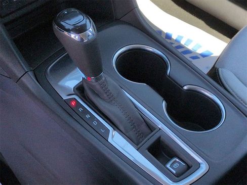 Certified 2021 Chevrolet Equinox LS image 16