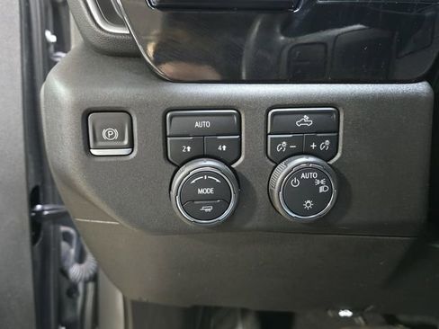 Used 2023 Chevrolet Silverado 1500 LT image 29