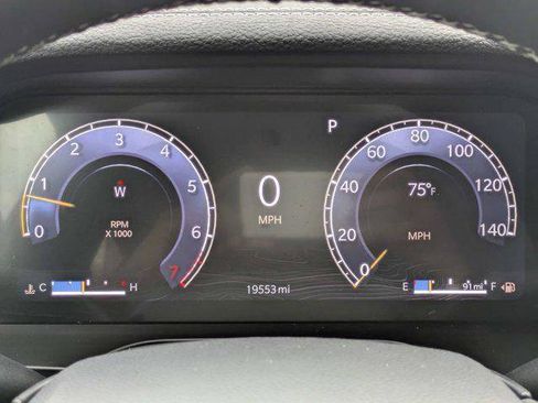 Certified 2025 Jeep Grand Cherokee Limited RWD image 28