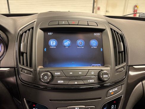 Used 2015 Buick Regal image 33