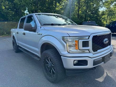 Used 2019 Ford F150 XL w/ Equipment Group 101A Mid AWD/4WD image 3