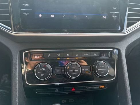 Used 2018 Volkswagen Atlas SEL w/ R-Line Package image 11