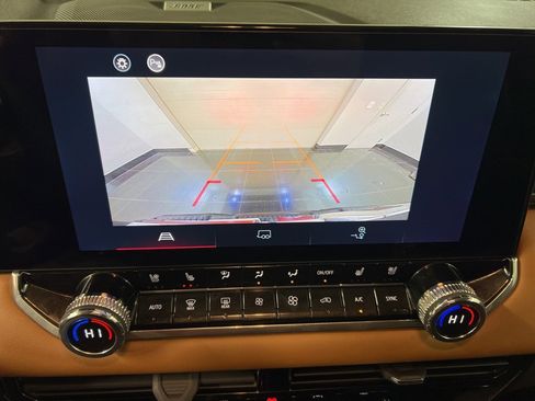 Used 2023 GMC Canyon AT4 w/ AT4 Premium Package image 13