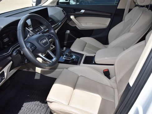 Used 2022 Audi Q5 2.0T Premium Plus w/ Premium Plus Package AWD/4WD image 10