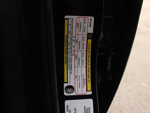 Used 2011 Chrysler 300 Limited RWD image 31