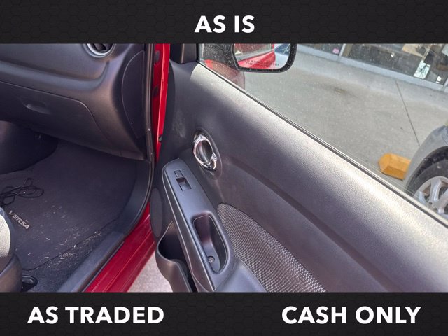 Used 2014 Nissan Versa SV FWD image 12