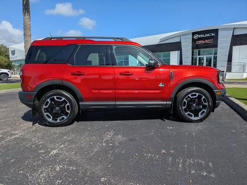 Used 2023 Ford Bronco Sport Outer Banks w/ Tech Package AWD/4WD image 3