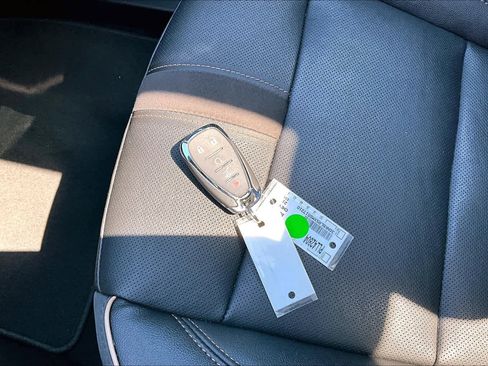 Used 2021 Chevrolet Blazer Premier w/ Driver Confidence II Package image 30