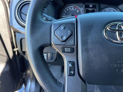 Used 2023 Toyota Tacoma TRD Off-Road image 17