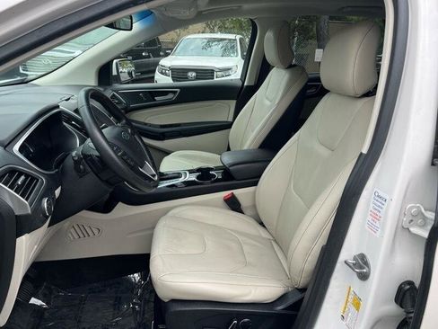 Used 2016 Ford Edge Titanium w/ Equipment Group 302A AWD/4WD image 7