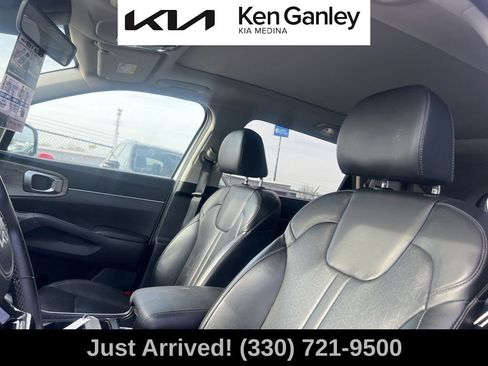 Certified 2022 Kia Sorento X-Line EX AWD/4WD image 11