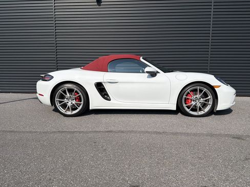 Certified 2019 Porsche 718 Boxster RWD image 6