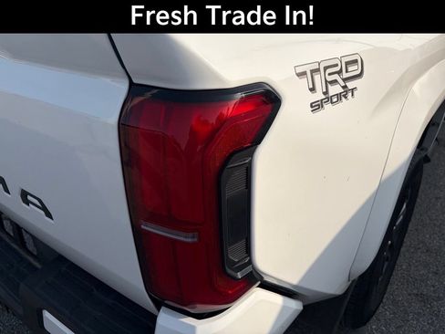 Used 2024 Toyota Tacoma TRD Sport w/ TRD Sport Upgrade Package RWD image 10