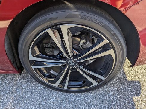 Used 2020 Nissan Sentra SR w/ Electronics Package image 16