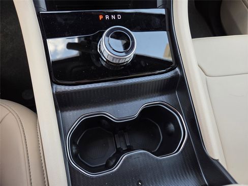 New 2026 Jeep Grand Cherokee Limited image 14