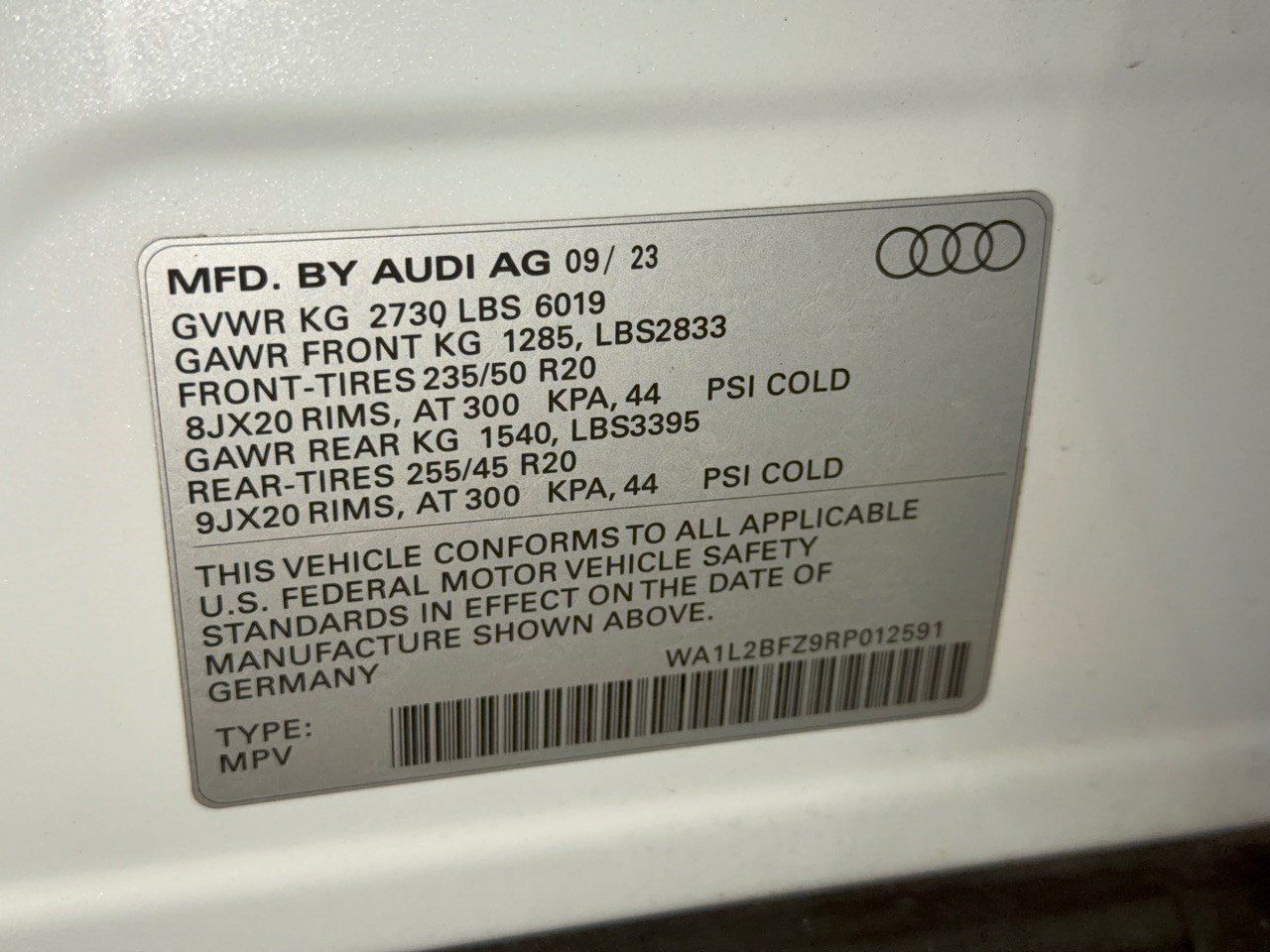 Used 2024 Audi Q4 e-tron Premium Plus AWD/4WD image 31