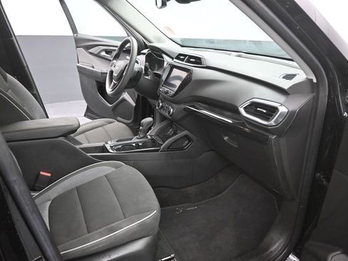 Used 2023 Chevrolet TrailBlazer LT w/ Convenience Package image 26