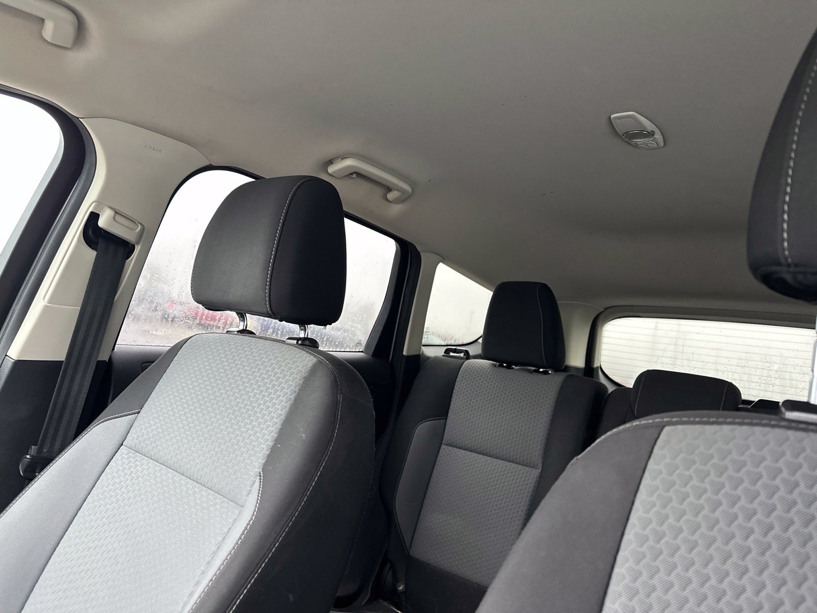 Used 2017 Ford Escape SE w/ Equipment Group 201A AWD/4WD image 5