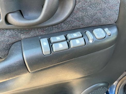 Used 2000 GMC Jimmy SLE image 29