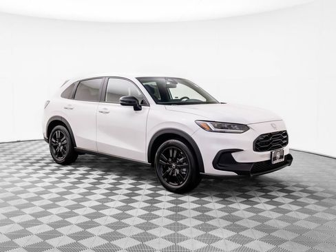 New 2026 Honda HR-V Sport image 8