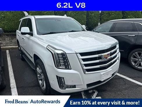 Used 2019 Cadillac Escalade Premium Luxury AWD/4WD image 1