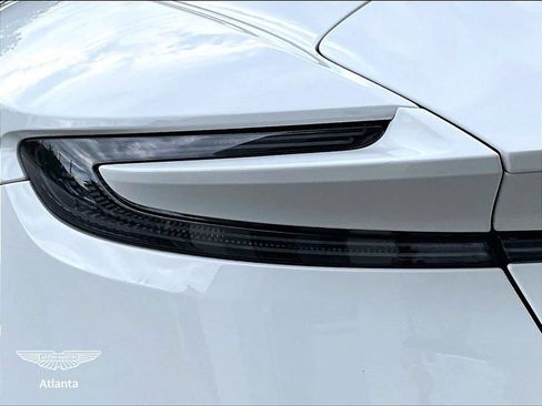 Used 2019 Aston Martin DB11 Coupe RWD image 25