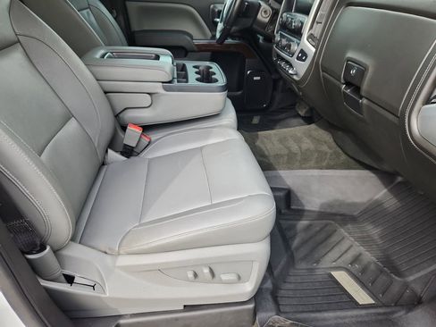 Used 2018 GMC Sierra 1500 SLT w/ SLT Premium Package image 14