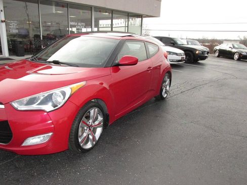 Used 2013 Hyundai Veloster w/ Style Pkg FWD image 27