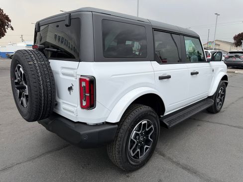 New 2026 Ford Bronco Outer Banks AWD/4WD image 3